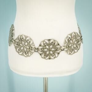 Wide Silver Tone Metal Circle Concho Statement Adjustable Waist Sling Belt